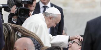 El Papa denuncia que el aborto es lo mismo que lo que hacían los nazis pero «con guante blanco»