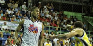 Reales vencen a los Metros y se colocan a un partido de la clasificación a los playoffs de la LNB
