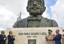 Medina y MIDE riden tributo a los Padres de la Patria