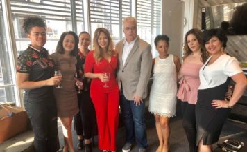 Deyanira Martínez pone en circulación el libro «Today’s Inspired Latina, Vl. 4» en The New York Times