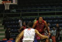 Gelvis Solano ayuda a los Reales a empatar con los Indios