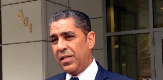 Congresista Adriano Espaillat presenta informe sobre oficinas postales de su distrito