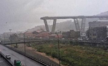 Primeras imágenes: El mortal derrumbe del puente de una autopista en Génova