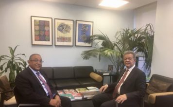 Leonel Fernández cumple con el pedido del Movimiento “Los Amigos de Leonel” y anuncia su candidatura para el 2020