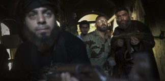 «Enajenación inhumana y sadismo»: el periodista español que vivió secuestrado ocho meses por Estado Islámico en Siria