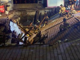 316 heridos al derrumbarse un muelle de madera durante un concierto (VIDEO, FOTOS)