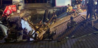 316 heridos al derrumbarse un muelle de madera durante un concierto (VIDEO, FOTOS)