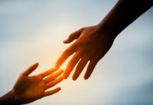 Los cientos de integrantes de una secta cristiana que huyeron al «último paraíso en la Tierra» solo para ser objeto de abusos físicos y sexuales