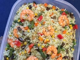Arroz con camarones y verduras