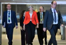 May y conservadores británicos piden unidad tras nuevo ataque de Johnson al Brexit