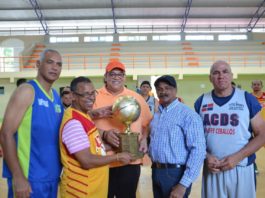 En opción a la Copa Alcaldía de Santiago, ACDS inaugura torneo de baloncesto