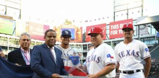 Ministerio de Deportes reconoce al lanzador Bartolo Colón