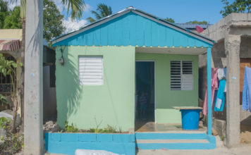 Hábitat Dominicana sirve a más de mil familias tras un año del paso de los huracanes Irma y María