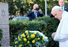 Papa Francisco rinde homenaje a los judíos exterminados en Lituania