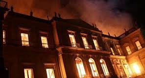 Pérdidas millonarias deja el incendio en el Museo Nacional Rio de Janeiro