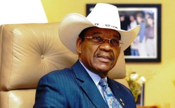 Reverendo Rubén Díaz advierte si Marisol Alcántara pierde, Adriano Espaillat perderá en 2020