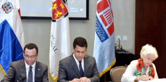 Navarro y Collado firman acuerdo para impulsar educación ciudadana