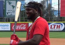 Franmil Reyes se prepara para debutar con el Escogido