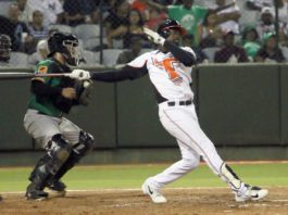 Toros remontan y se imponen en extrainnings a las Estrellas
