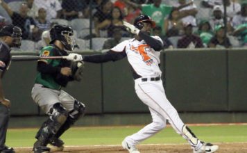 Toros remontan y se imponen en extrainnings a las Estrellas