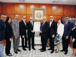 Camara de Diputados reconoce trayectoria de los Hermanos Rosario