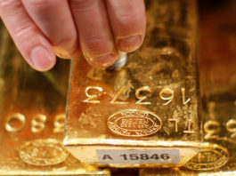 «Las economías emergentes acumulan oro temiendo el colapso del sistema del dólar»