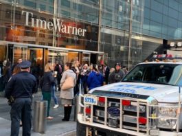 Desocupan edificio Time Warner por empaque dudoso