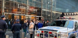 Desocupan edificio Time Warner por empaque dudoso