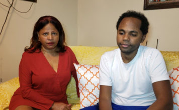 Madre dominicana denuncia discriminación en tribunal de Nueva York