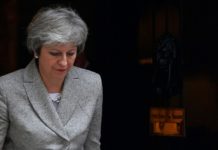 May defiende acuerdo con la UE y promete proteger «la soberanía británica» de Gibraltar