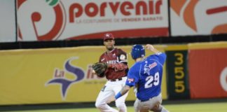Gigantes disponen del Licey por blanqueada