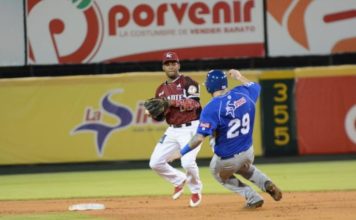 Gigantes disponen del Licey por blanqueada