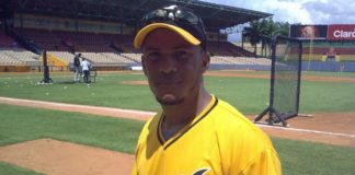 Bernie Castro: «Hasta que no saquen a Manny Acta, las Águilas no van para ningún lado»