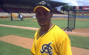 Bernie Castro: «Hasta que no saquen a Manny Acta, las Águilas no van para ningún lado»