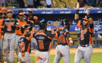 Cuadrangular de Franco completa remontada de los Toros sobre el Escogido