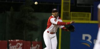 Escogido derrota a las Águilas y se queda solo en segundo