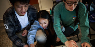 Pertenecer a Facebook: de trabajo soñado a realidad incómoda