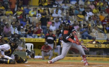 Con HR de Reyes, Leones vencen a las Águilas en Santiago