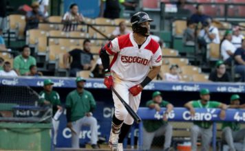 Dramático HR de Liberato lleva a Leones al primero