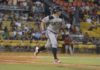 Leones blanquean a las Águilas y siguen en primero