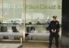 JPMorgan Chase, multado con USD 135 millones por incumplir normas de Wall Street
