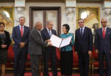 Presidente Danilo Medina entrega Premio Nacional de Periodismo 2018 a Carmenchu Brusiloff