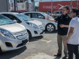 Autos eléctricos se abren paso en las calles de Costa Rica
