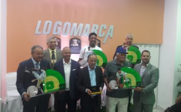 Cuatro grandes dominicanos del béisbol son reconocidos por Logomarca