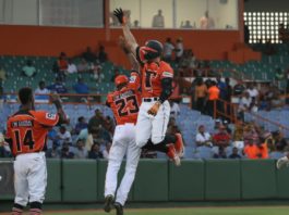 Cuadrangular de Pence conduce 5ta victoria seguida de los Toros