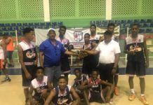 Los Zorros campeón del baloncesto U16 en San Juan