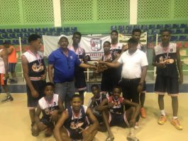 Los Zorros campeón del baloncesto U16 en San Juan