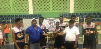 Los Zorros campeón del baloncesto U16 en San Juan