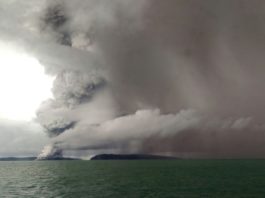 Indonesia eleva el nivel de alerta por el volcán causante del tsunami