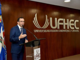 Ministro de Educación Andrés Navarro llama a impulsar alianza estratégica familia-escuela-iglesia